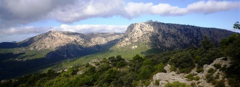 Las Cunas, 1406 m.