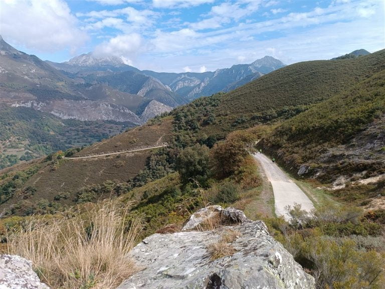Brañagallones / Nacimiento del río Monasterio
