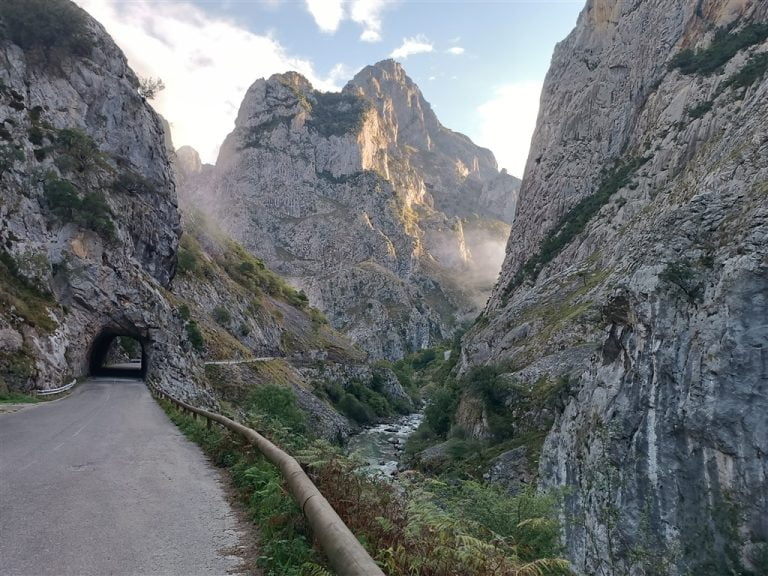 Bulnes. Poncebos (Asturias).